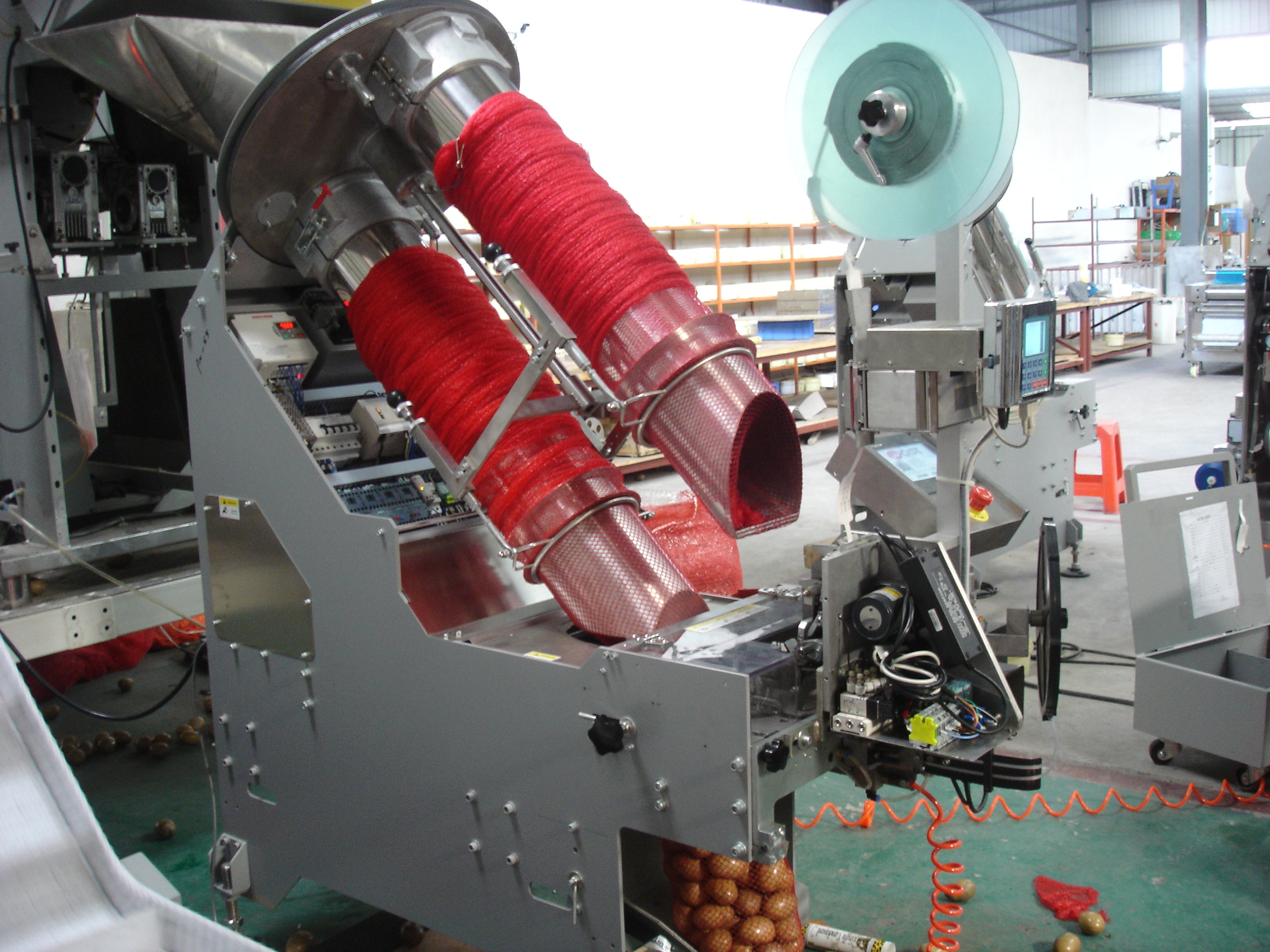 Net Bag Clipping Machine